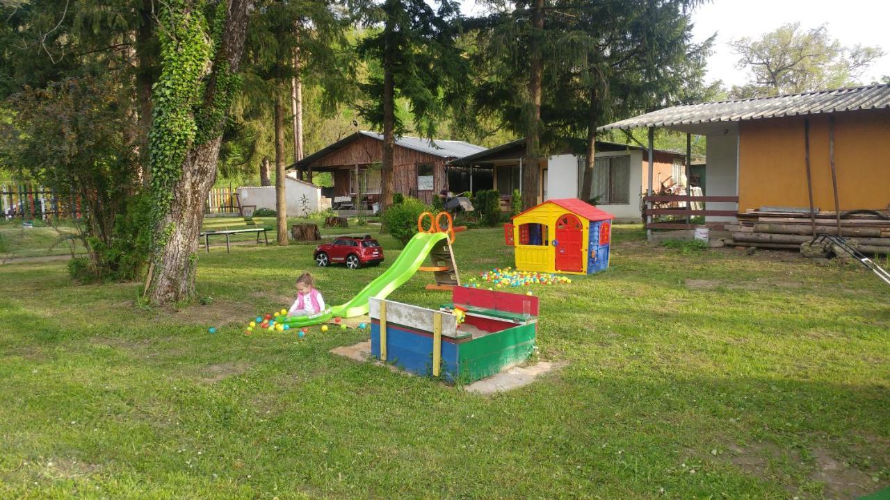 Къща За Гости Дъга Cherni Osum Esterno foto